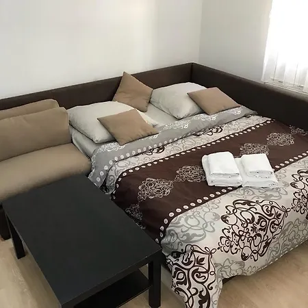 Gil Apartments, квартира студия в самом центре пл петефи Ужгород